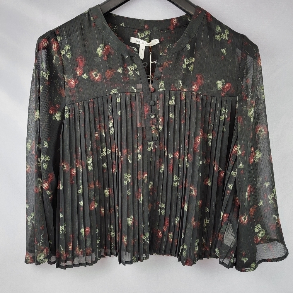 NWT Avec Les Filles sheer pleated bell sleeve gold‎ & floral top